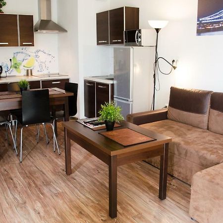 Apartament Centrum Gieldowa Warsaw Exterior photo